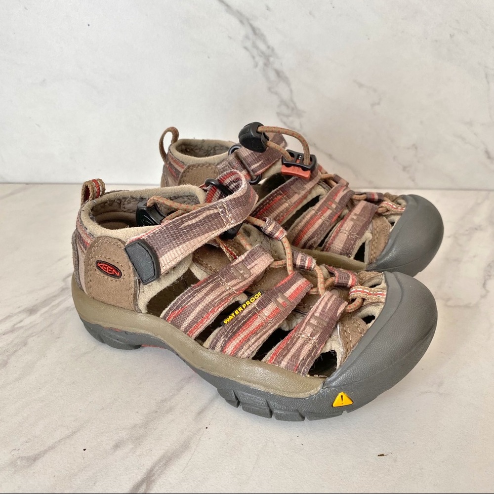 Keen Newport H2 Hiking Outdoor Sandals